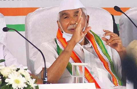 ഉമ്മന്‍ചാണ്ടി/ ഫെയ്‌സ്ബുക്ക്‌