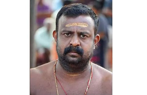 ചെറുശേരി ശ്രീകുമാർ, സ്ക്രീൻഷോട്ട്