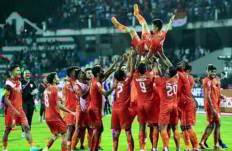 സാഫ് കപ്പ് നേടിയ ഇന്ത്യൻ ടീമിന്റെ ആവേശം/ പിടിഐ