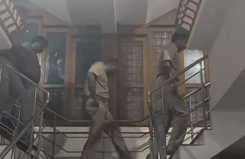 വീഡിയോ സ്‌ക്രീന്‍ഷോട്ട്