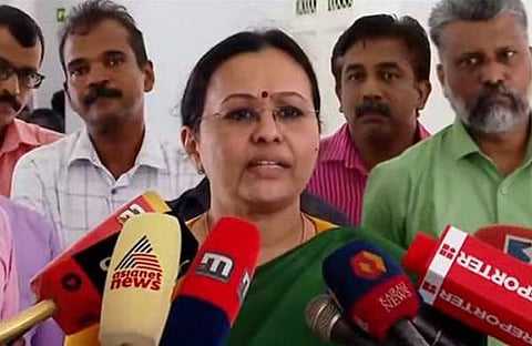 വീണാ ജോര്‍ജ് മാധ്യമങ്ങളോട്, ഫയൽ