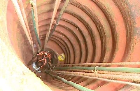 രക്ഷാപ്രവര്‍ത്തനത്തിന്റെ വീഡിയോ സ്‌ക്രീന്‍ഷോട്ട്