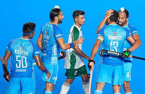 ഇന്ത്യന്‍ ടീമിന്റെ ആഹ്ലാദം/ പിടിഐ