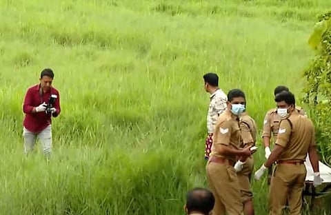 ശരീരഭാ​ഗങ്ങൾ കണ്ടെത്തിയ സ്ഥലത്ത് പൊലീസ് പരിശോധന/ ടിവി ദൃശ്യം