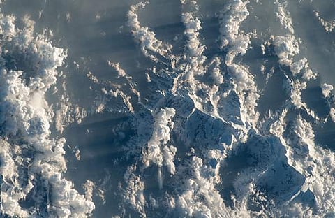 അൽ നിയാതി എടുത്ത ഹിമാലയത്തിന്റെ ചിത്രങ്ങൾ/എക്‌സ്