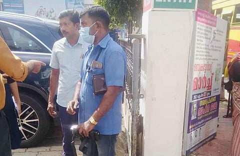 ജി സ്റ്റീഫന്‍ എംഎല്‍എ ഫെയ്‌സ്ബുക്കില്‍ പങ്കുവെച്ച ചിത്രം