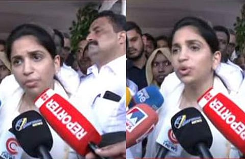 അച്ചു ഉമ്മന്‍ മാധ്യമങ്ങളോടു സംസാരിക്കുന്നു/ടിവി ദൃശ്യം