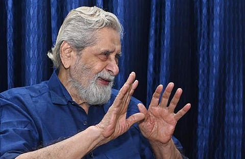 മധു/ വിൻസെന്റ് പുളിക്കൽ