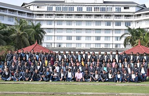 പൂര്‍വ്വവിദ്യാര്‍ഥി സംഗമത്തില്‍ നിന്ന്