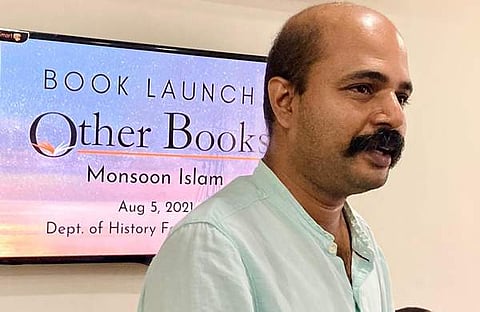 അഭിലാഷ് മലയില്‍