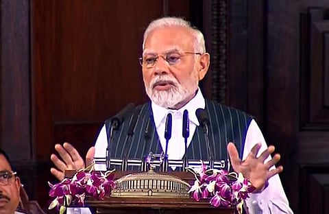 പഴയ പാര്‍ലമെന്റിലെ സെന്‍ട്രല്‍ ഹാളില്‍ മോദി സംസാരിക്കുന്നു/ പിടിഐ