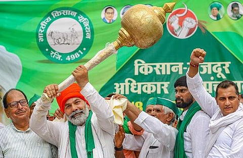 രാകേഷ് ടിക്കായത്ത് കിസാൻ മഹാപഞ്ചായത്തിൽ/ പിടിഐ