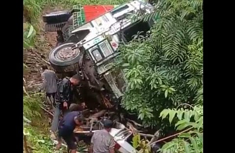 നാഗാലാന്‍ഡില്‍ നടന്ന വാഹനാപകടത്തിന്റെ ദൃശ്യം