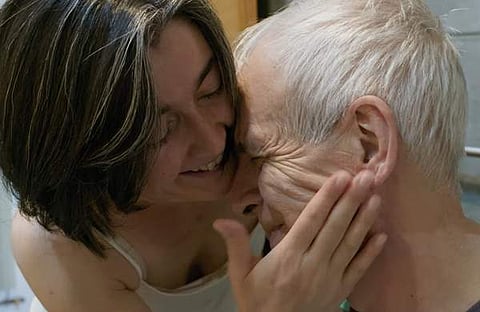 ദി എറ്റേണൽ മെമ്മറി എന്ന ഡോക്യുമെന്ററിയിൽ നിന്നുള്ള ദൃശ്യം