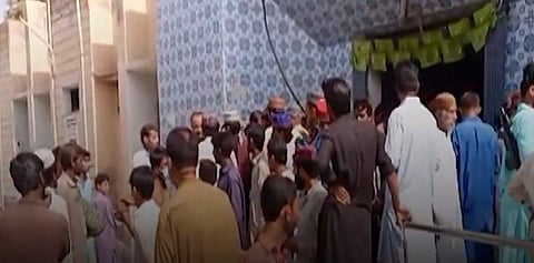 സ്‌ഫോടനം നടന്ന സ്ഥലത്ത് തടിച്ചുകൂടിയവര്‍/വീഡിയോ സ്‌ക്രീന്‍ഷോട്ട്