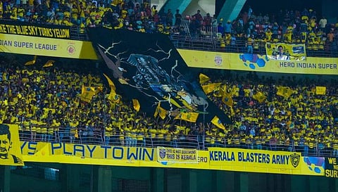 കേരളാ ബ്ലാസ്‌റ്റേഴ്‌സ് മത്സരം കാണാനെത്തിയവര്‍/ ഫെയ്‌സ്ബുക്ക്‌