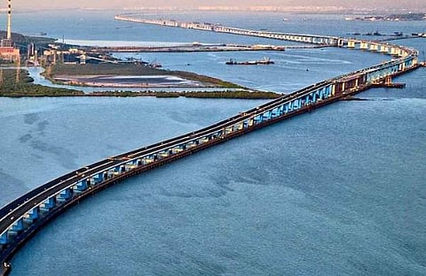 മുംബൈ കടൽപ്പാലം, എക്സ്