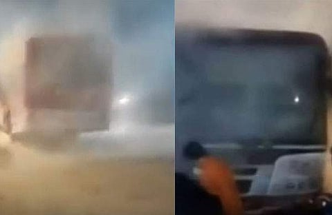 പമ്പയില്‍ കെഎസ്ആര്‍ടിസി ബസിന് തീപിടിച്ചപ്പോള്‍ /ടി വി ദൃശ്യം