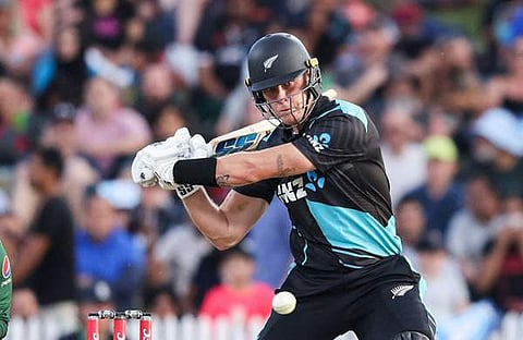 ഫിന്‍ അലന്‍/ എക്‌സ്