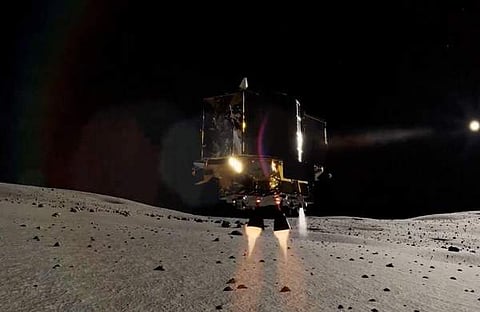 ചന്ദ്രനിൽ സോഫ്‌റ്റ് ലാൻഡ് ചെയ്‌ത് സ്‌ലിം/എക്‌സ്