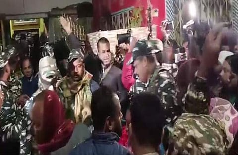 ശങ്കര്‍ ആധ്യയെ അറസ്റ്റ് ചെയ്യുമ്പോള്‍/ ഫോട്ടോ: എഎന്‍ഐ