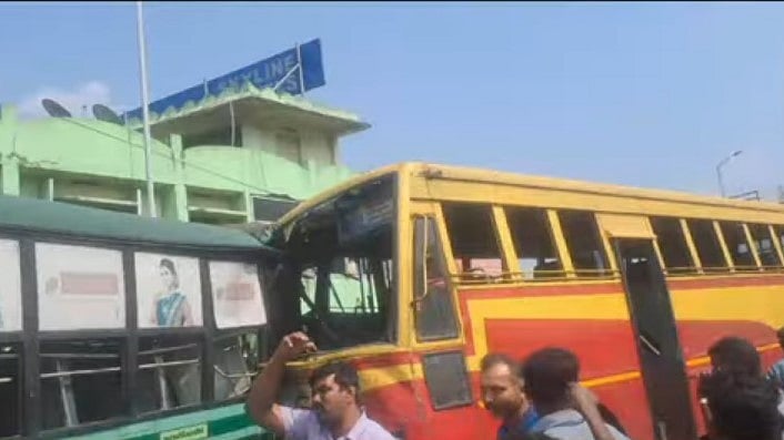 ടോറസ് ലോറിയെ മറികടക്കാന്‍ ശ്രമിക്കുന്നതിനിടെ അപകടം; കെഎസ്ആര്‍ടിസിയും തമിഴ്നാട് ട്രാൻസ്പോർട്ട് ബസും കൂട്ടിയിടിച്ച് 35 പേർക്ക് പരിക്ക്