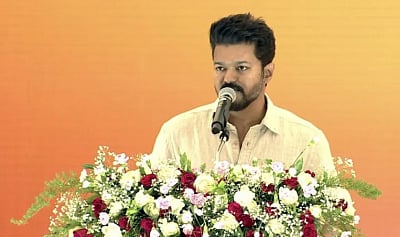 രണ്ടുകോടി അംഗങ്ങള്‍; കന്നിവോട്ടര്‍മാര്‍ക്കും സ്ത്രീകള്‍ക്കും പരിഗണന;  ഭാരവാഹികള്‍ക്ക് നിര്‍ദേശം നല്‍കി വിജയ്