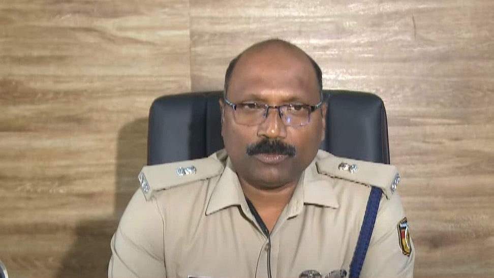 മര്‍ദ്ദിച്ചത് ഹോസ്റ്റലിലെ അന്തേവാസികൾ, രാഷ്ട്രീയബന്ധം അന്വേഷിച്ചിട്ടില്ല; സിദ്ധാര്‍ത്ഥനെതിരെ ഒരു പെണ്‍കുട്ടിയും പരാതി നല്‍കിയിട്ടില്ലെന്ന് ഡിവൈഎസ്പി