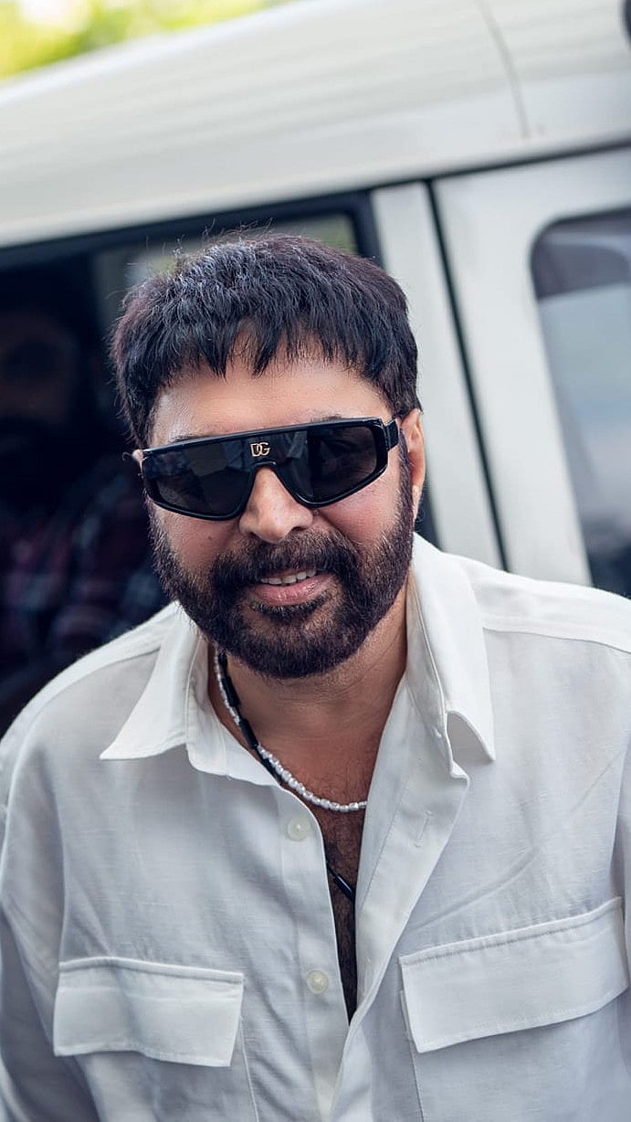 സ്റ്റൈലിഷ് സൂപ്പര്സ്റ്റാര്; വൈറല് മമ്മൂട്ടി ലുക്കുകള്