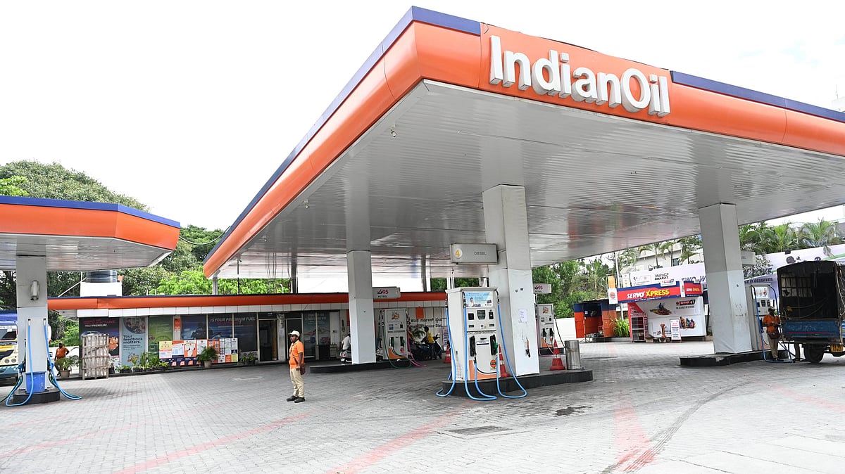 ഡീസലിന് മൂന്ന് രൂപ നഷ്ടം, പെട്രോള്‍ മാര്‍ജിനും കുറഞ്ഞു; ഇന്ധനവില ഉടന്‍ കുറച്ചേക്കില്ലെന്ന് റിപ്പോര്‍ട്ട് 