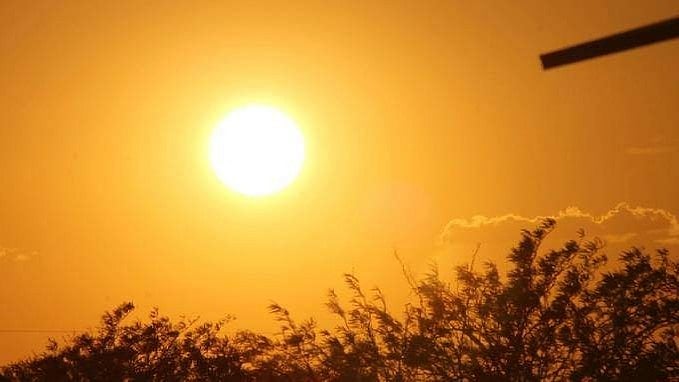 സംസ്ഥാനത്ത് ഇന്നും നാളെയും ചുട്ടുപൊള്ളും; ജാഗ്രത