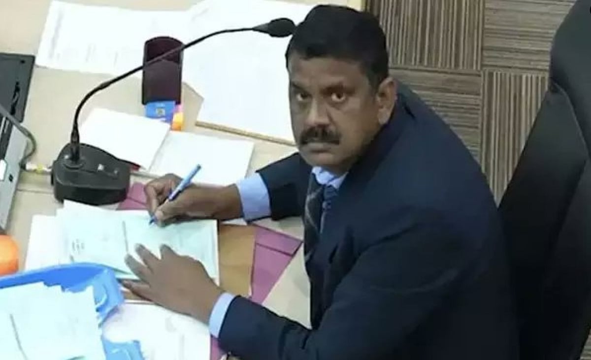 ചണ്ഡീഗഡ് മേയര്‍ തെരഞ്ഞെടുപ്പ്: വരണാധികാരിയെ പ്രോസിക്യൂട്ട് ചെയ്യണമെന്ന് സുപ്രീംകോടതി; ബാലറ്റ് പേപ്പറുകള്‍ വീണ്ടും എണ്ണണം
