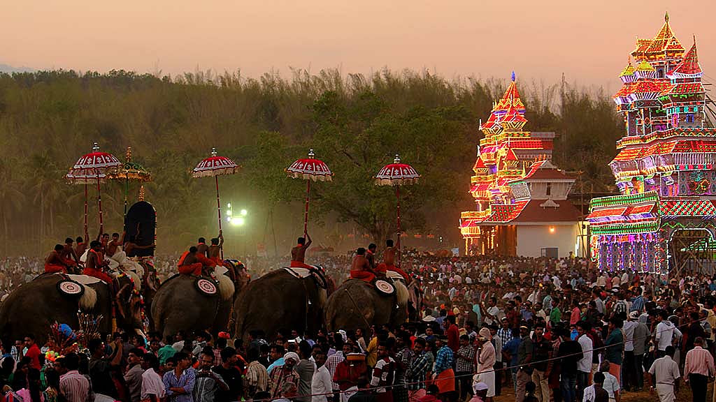 ഉത്രാളിക്കാവ് പൂരം; വെടിക്കെട്ടിന് അനുമതിയില്ല