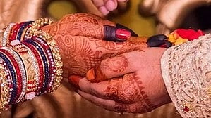 ഉറപ്പിച്ച വിവാഹം മുടങ്ങിയതിന് വഞ്ചനാക്കുറ്റം നിലനില്ക്കില്ല: സുപ്രീംകോടതി