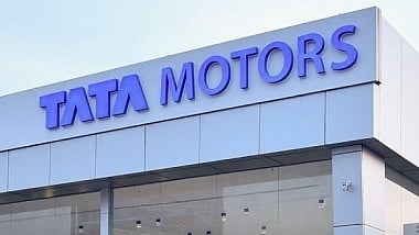 ബാറ്ററി ചെലവ് കുറഞ്ഞു; ഇലക്ട്രിക് വാഹനങ്ങളുടെ വില 1.2 ലക്ഷം രൂപ വരെ കുറച്ച് ടാറ്റ മോട്ടേഴ്‌സ് 