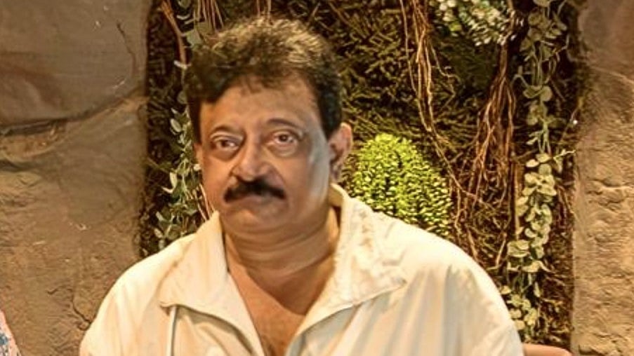 സംവിധായകന്‍ രാം ഗോപാല്‍ വര്‍മ രാഷ്ട്രീയത്തിലേക്ക്; ലോക്സഭാ തെരഞ്ഞെടുപ്പില്‍ മത്സരിക്കും 