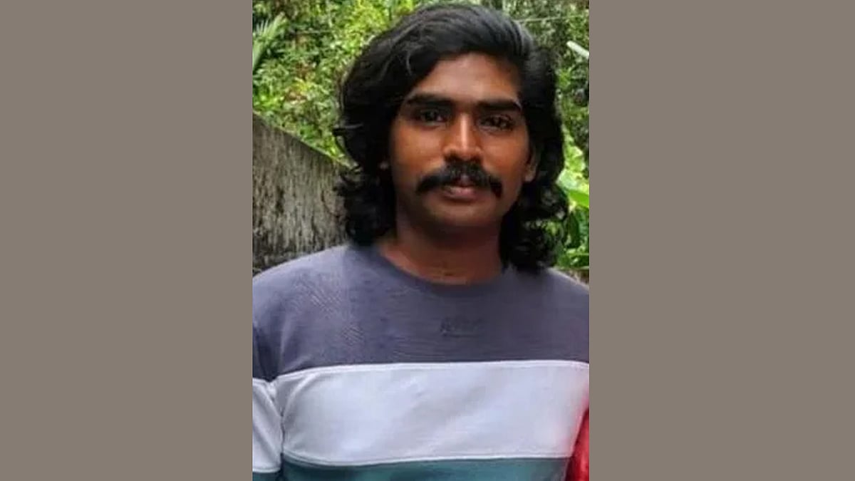 പിറന്നാൾ സമ്മാനമായി ബൈക്ക്; അമ്മയെ ഷോറൂമിൽ നിർത്തി ടെസ്റ്റ് ഡ്രൈവിന് പോയി; അപകടത്തിൽ 23കാരൻ മരിച്ചു