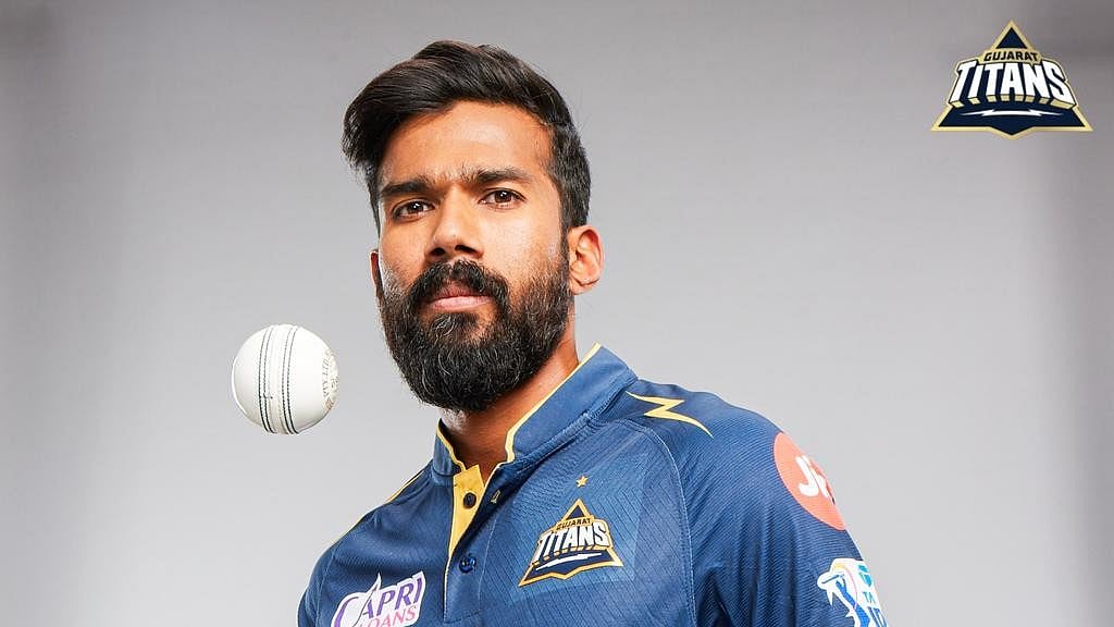 ഷമിയുടെ പകരക്കാരന്‍ മലയാളി താരം; സന്ദീപ് വാര്യര്‍ ഗുജറാത്ത് ടൈറ്റന്‍സില്‍