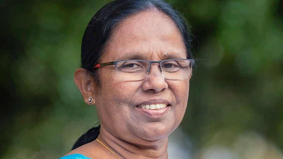 'കള്ളിയെന്ന് വിളിച്ചാണ് ആക്ഷേപിക്കുന്നത്, വ്യക്തിഹത്യ ശരിയാണോ തെറ്റാണോയെന്ന് ജനങ്ങൾ തീരുമാനിക്കട്ടെ': കെകെ ശൈലജ