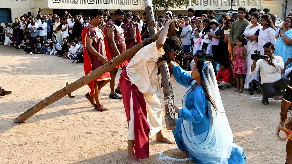 'പീഡാനുഭവ സ്മൃതികളിൽ രാജ്യം'