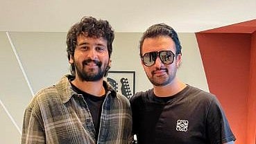 ആത്തിഫ് അസ്‌ലം
മലയാളത്തിലേയ്ക്ക്, ഷെയ്ന്‍ നിഗത്തിന്റെ ഹാലിലൂടെ അരങ്ങേറ്റം