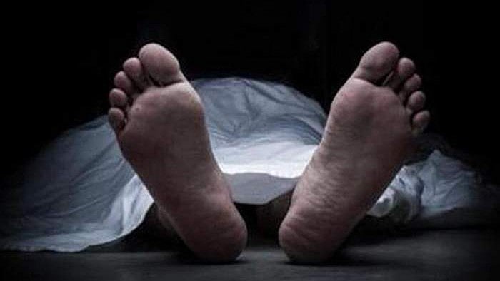 വില്‍പ്പന നടത്തിയ പുരയിടത്തില്‍ അനുവാദമില്ലാതെ മൃതദേഹം സംസ്‌കരിച്ചു, കോടതി ഇടപെടല്‍; ഒന്നര വര്‍ഷത്തിന് ശേഷം പുറത്തെടുത്തു