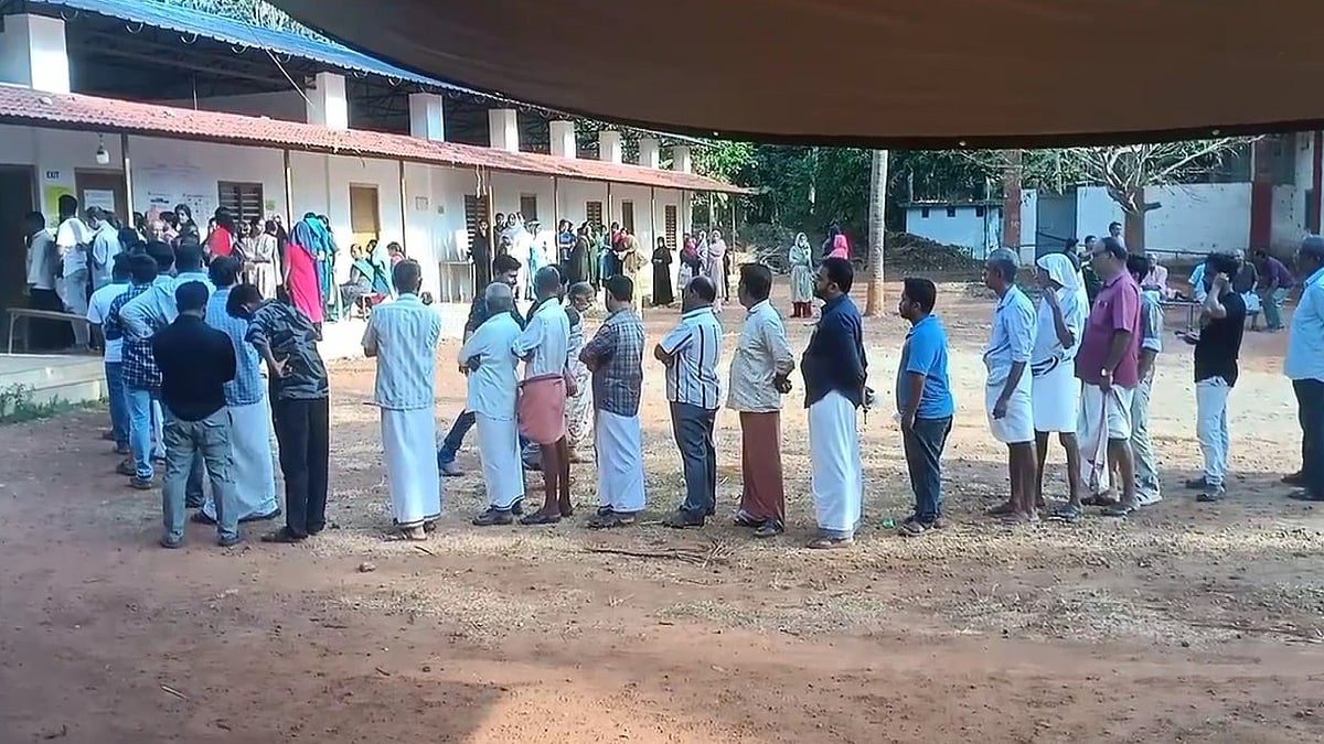 2019ലേതിനേക്കാള്‍ നേരിയ കുറവ്; ആദ്യ രണ്ടുമണിക്കൂറില്‍ 12.26 ശതമാനം പോളിങ് - വീഡിയോ