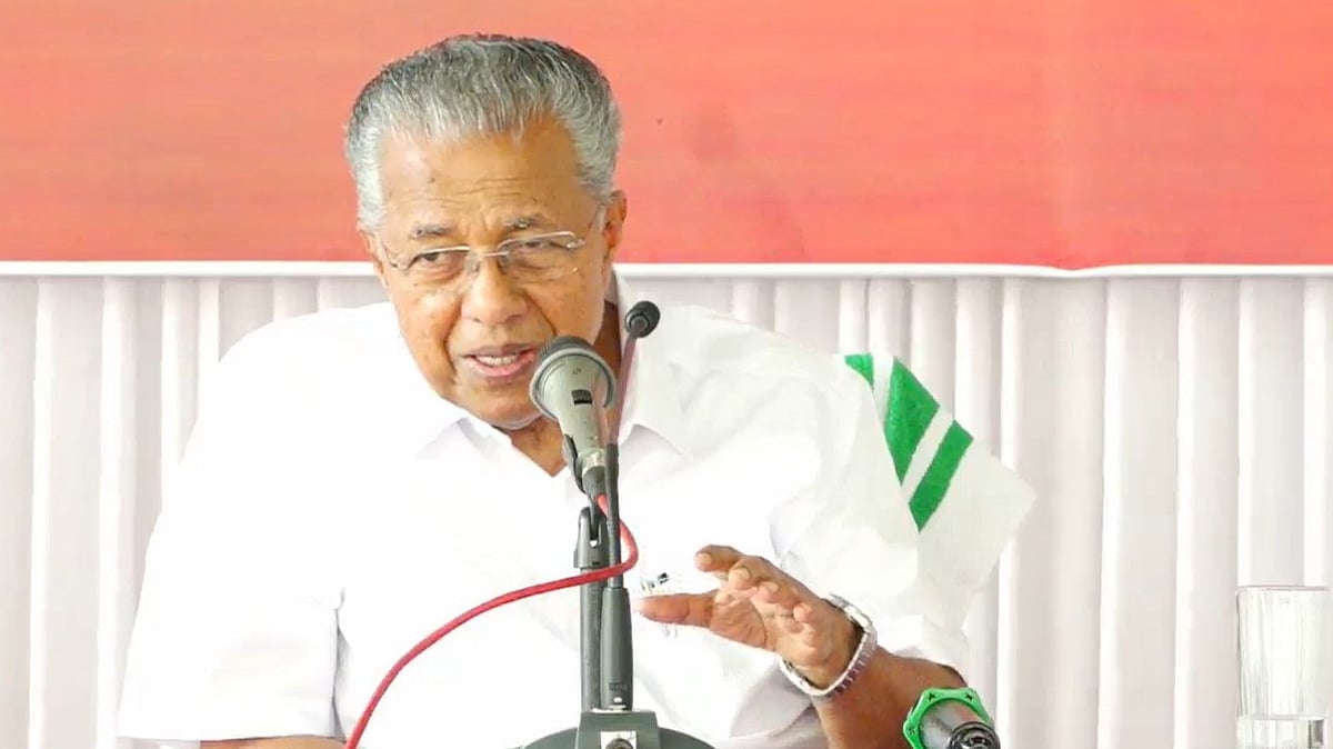 'ലീഗിന്റെ വോട്ടു വേണം, പതാക പാടില്ല'; കോണ്‍ഗ്രസ് സ്വന്തം പതാക പോലും ഒളിപ്പിക്കേണ്ട ഗതികേടില്‍ :  മുഖ്യമന്ത്രി