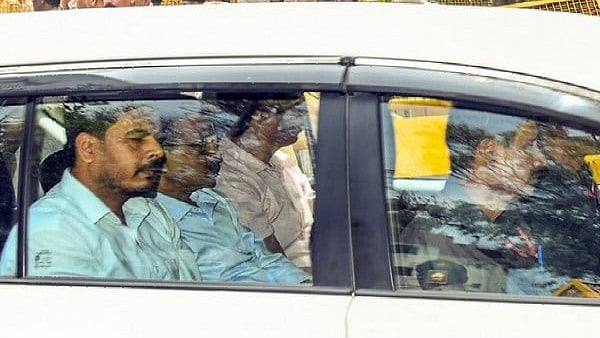 കെജരിവാളിന് ജയിലില്‍ ഒറ്റയ്‌ക്കൊരു മുറി; കിടക്കയും മേശയും കസേരയും; വായിക്കാന്‍ പുസ്തകങ്ങള്‍
