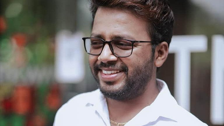 'ആ ലിങ്ക് തുറക്കാന്‍ പോയാല്‍ നിങ്ങളുടെ കാര്യം ഗുദാഹവാ';  ഒടുവില്‍ ആ സത്യം തുറന്നു പറഞ്ഞ് വിഷ്ണു ഉണ്ണികൃഷ്ണന്‍ 