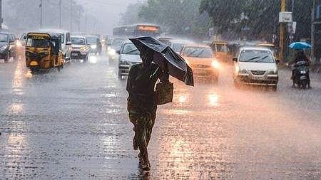 മഴ ഒഴിഞ്ഞിട്ടില്ല, സെപ്തംബറിലും കനക്കും; മഴക്കെടുതി മുന്നറിയിപ്പുമായി കാലാവസ്ഥാ വകുപ്പ്
