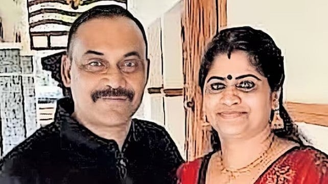 വിവാഹ വാര്‍ഷികത്തിന് ഏഴു കുടുംബങ്ങള്‍ക്ക് വീട് നിര്‍മ്മിക്കാന്‍ ഭൂമി ദാനം ചെയ്തു; മാതൃകയായി ദമ്പതികള്‍ 