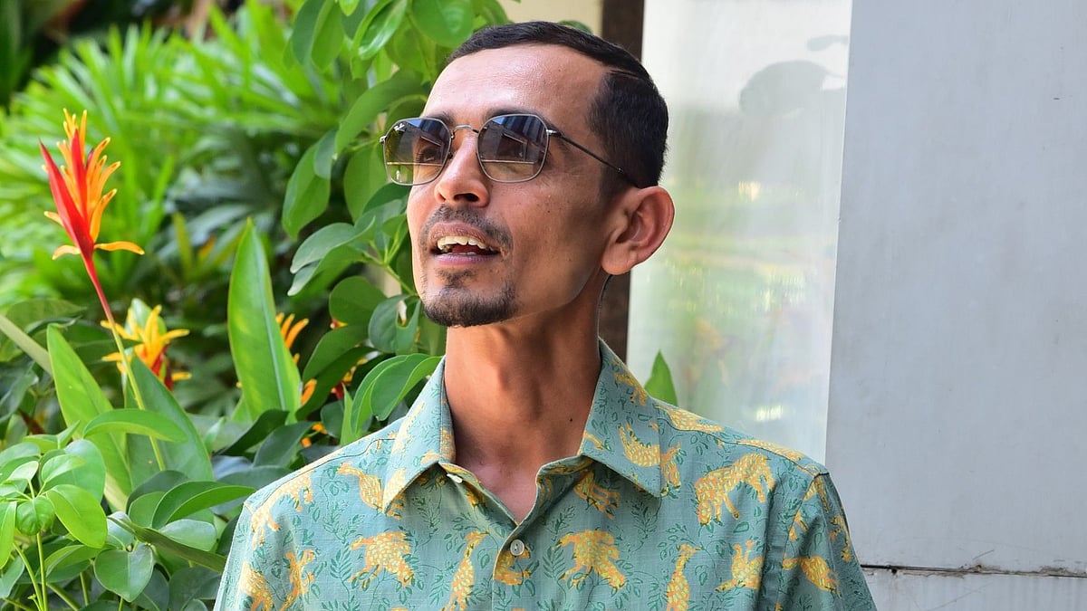'തൊണ്ടിമുതലിലേക്ക് 
പോത്തണ്ണന്‍ വിളിച്ചില്ലായിരുന്നെങ്കില്‍ ദുബായ്ക്ക് പോകുമായിരുന്നു': രാജേഷ് മാധവന്‍