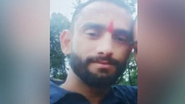 ബാല വിവാഹം അധികൃതര്‍ തടഞ്ഞു;  16കാരിയെ വരന്‍ കഴുത്തറുത്ത് കൊന്നു